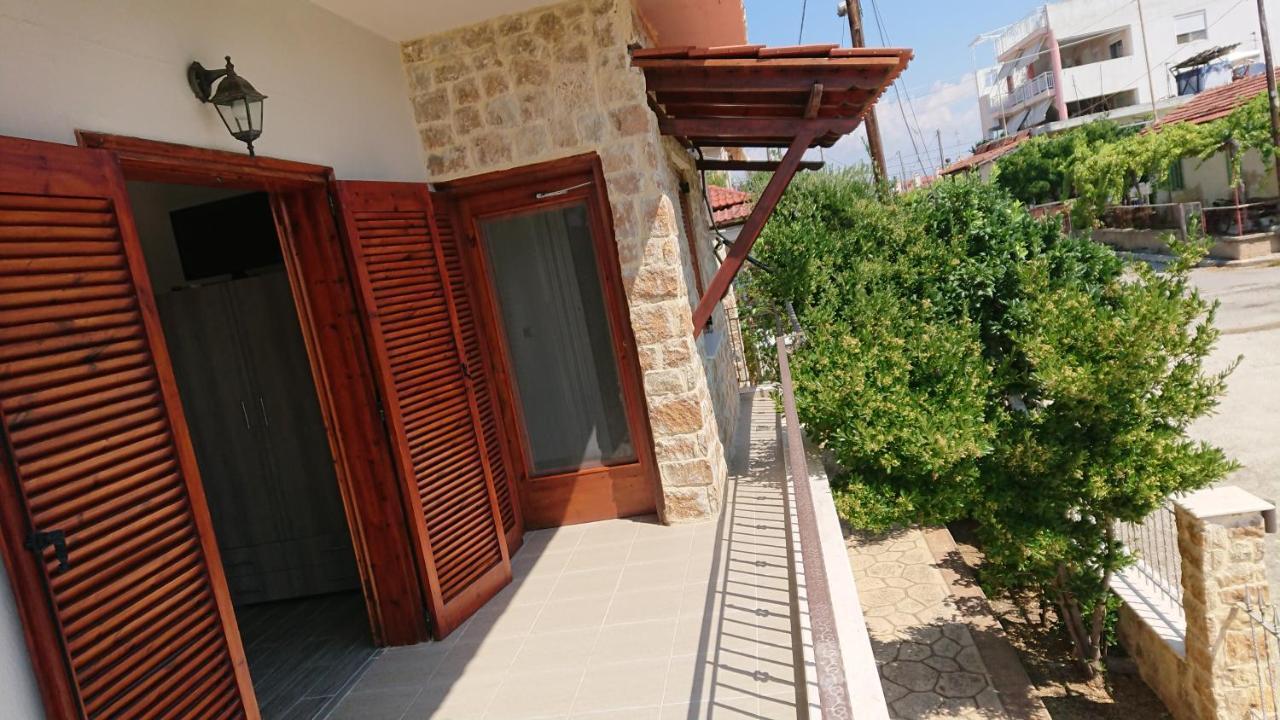 Stone House With Seaview Apartment Nea Poteidaia Exterior photo